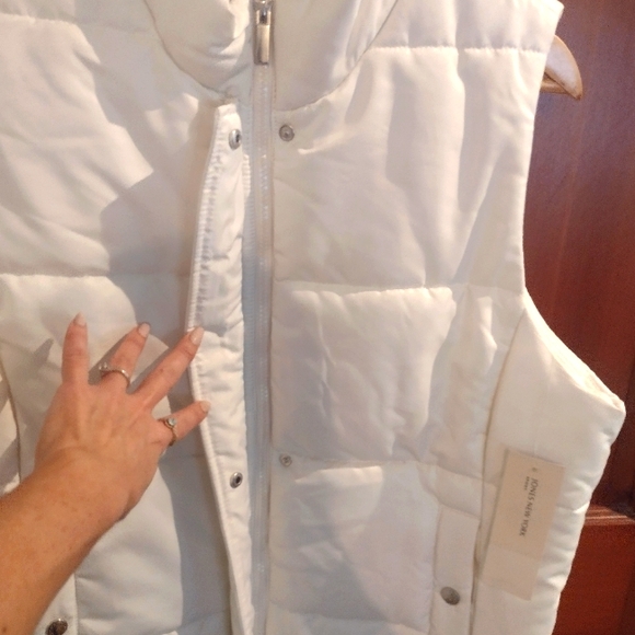 NWT Jones New York Sport Puffy Vest - Picture 6 of 7